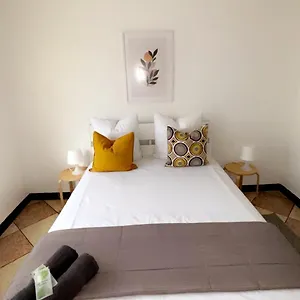 https://appartement-lolivier.fr-provencehotel.com