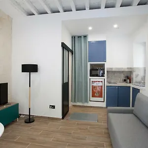 https://my-cosy-studio-in-arles.fr-provencehotel.com
